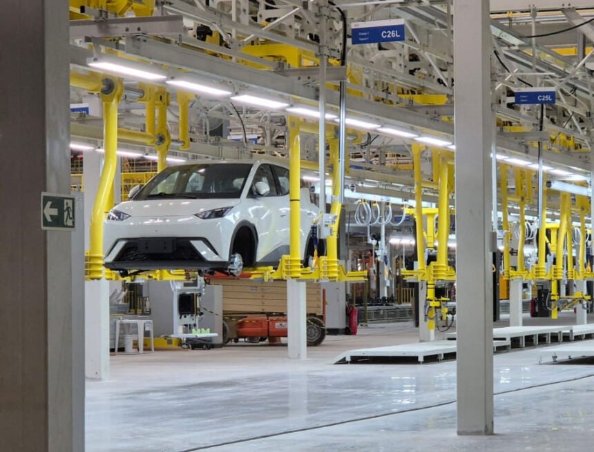 fato360-byd-quer-liderar-mercado-brasileiro-ate-2030 BYD quer liderar o mercado brasileiro até 2030 e aposta em 50% de conteúdo local já em 2027