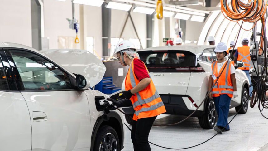 alfredo-filho-byd-vende-4300-carros-48-horas-brasil BYD vende 4.300 carros em 48 horas e acelera avanço dos eletrificados no Brasil