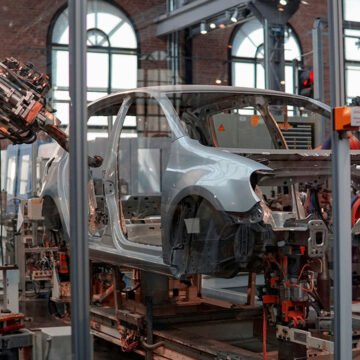 Crise na indústria automotiva avança, e 24% dos fornecedores já projetam prejuízo em 2026