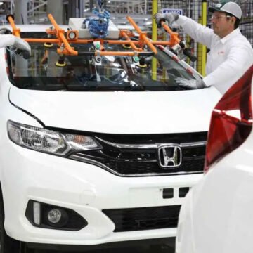 Honda tem primeiro prejuízo em quase 70 anos após rever estratégia de carros elétricos