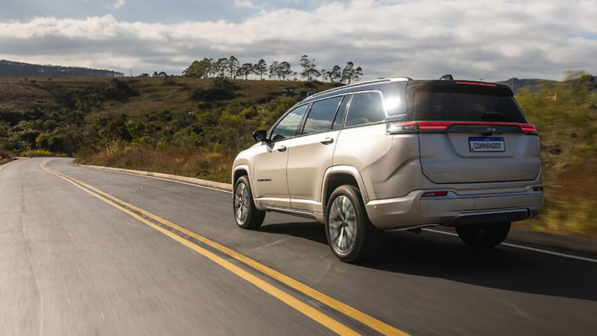 Jeep anuncia recall do Commander por risco de incêndio no motor