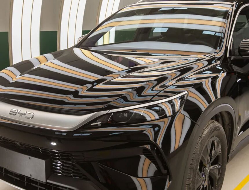 BYD aposta no Song Pro híbrido flex e pressiona rivais na transição elétrica