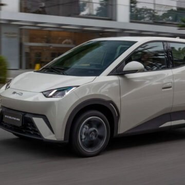 Carros eletrificados disparam 42% em março de 2026 no Brasil