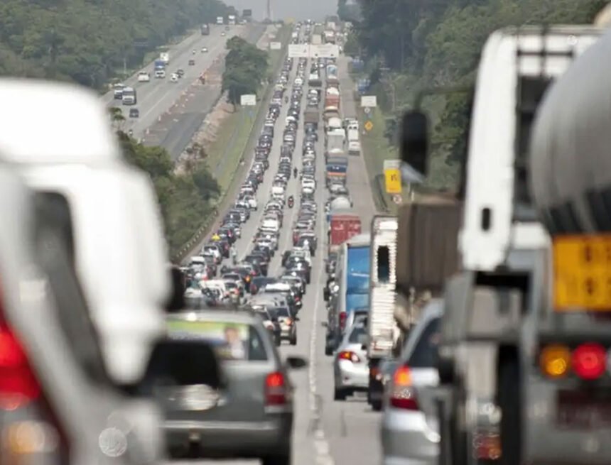 Financiamento de carros, motos e veículos pesados sobe 12,8% no trimestre