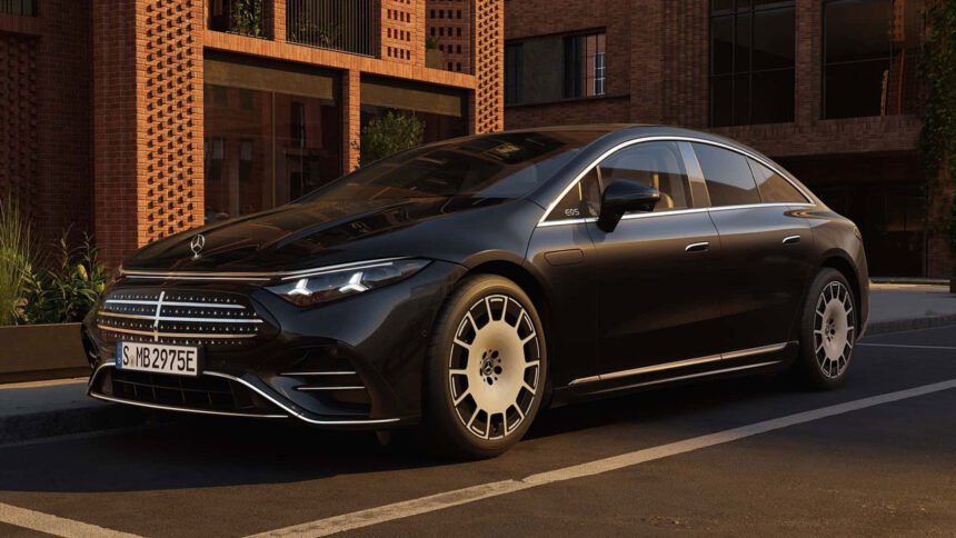 Mercedes EQS 2026 chega com autonomia de até 926 km