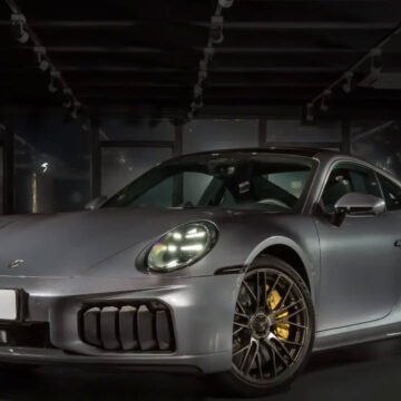 Novo 911 Turbo S chega ao Brasil com sistema híbrido e 711 cv