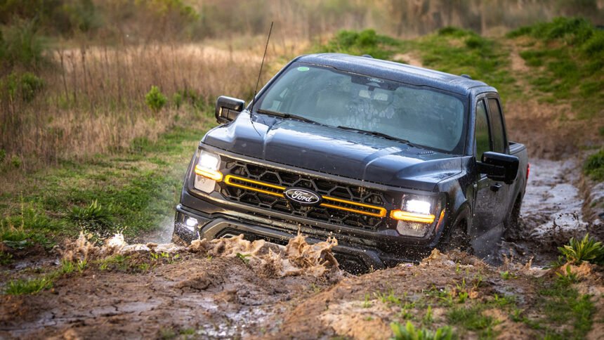 Recall: Ford convoca 1,4 milhão de F-150 por falha grave na transmissão