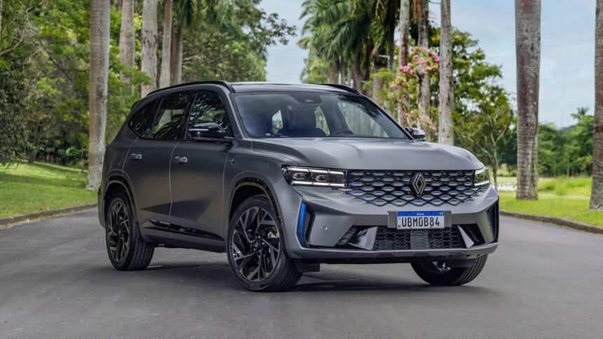 alfredo-filho-renault-koleos-hibrido-preco-brasil-pre-venda Renault abre pré-venda do Koleos híbrido no Brasil por R$ 289.990