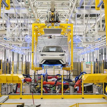 BYD acelera produção na Bahia e eleva disputa no Brasil