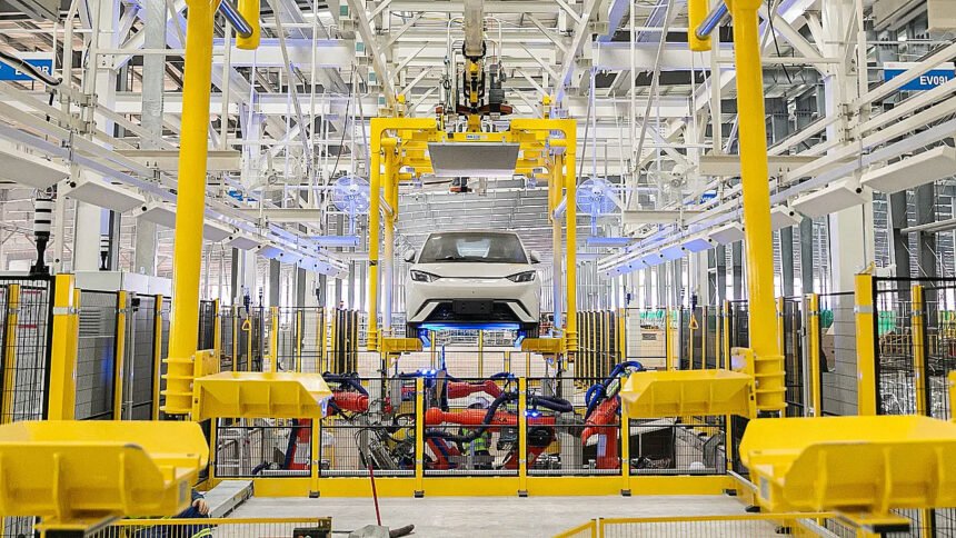 BYD acelera produção na Bahia e eleva disputa no Brasil