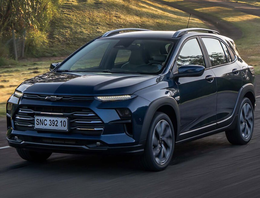Chevrolet Sonic chega para disputar clientes de VW Nivus e Renault Kardian