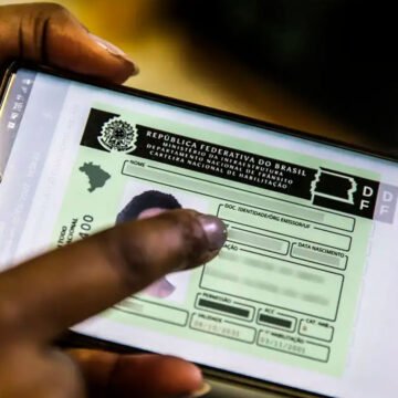Exame toxicológico na CNH deve elevar custo para novos motoristas no Brasil