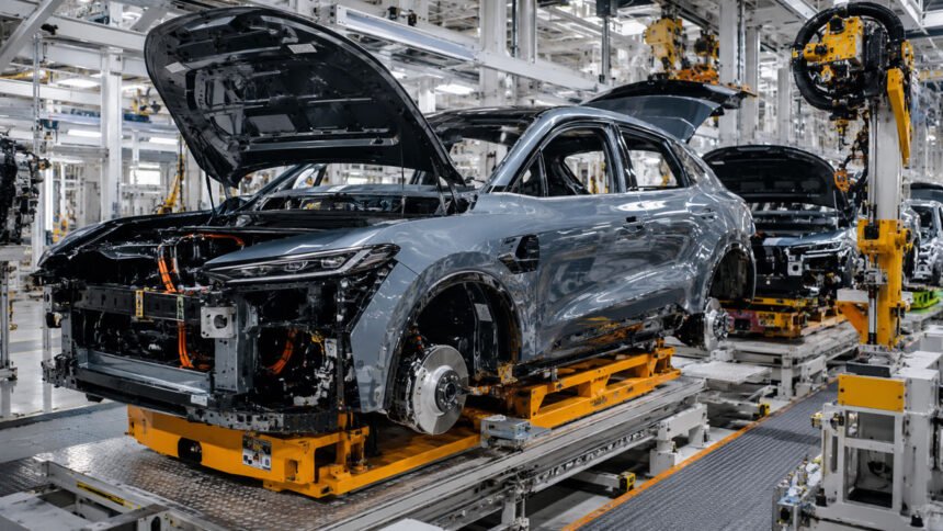 Ford muda fábrica para criar elétrico barato e enfrentar chinesas globalmente