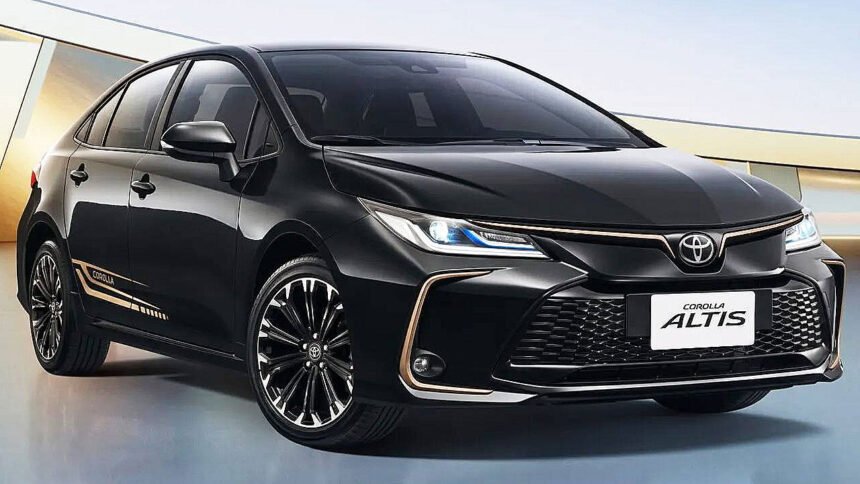 Toyota usa os 60 anos do Toyota Corolla para sustentar o modelo antes da nova geração