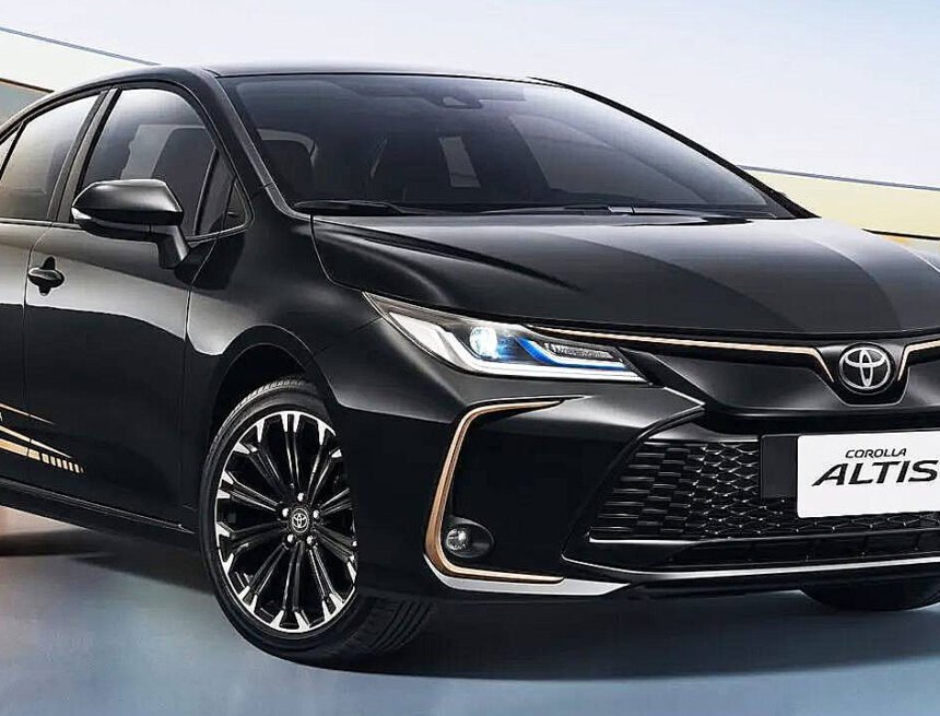 Toyota usa os 60 anos do Toyota Corolla para sustentar o modelo antes da nova geração