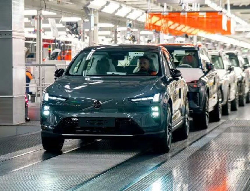 Volvo acelera produção do Volvo EX60 após alta global e avanço dos elétricos premium